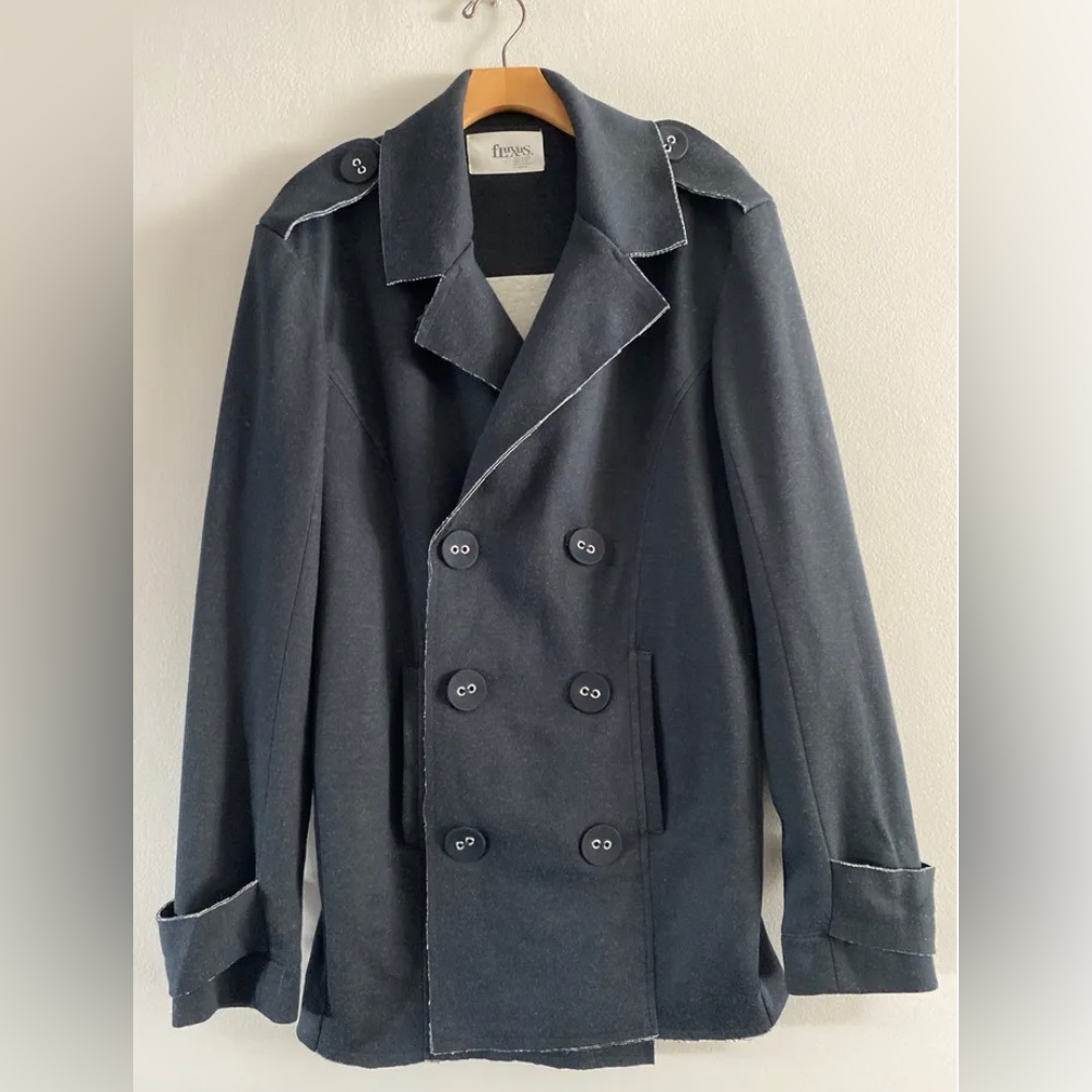 NWOT Fluxus Men’s Cotton Jersey Black Cream Miltary Pea Coat Size MEDIUM?